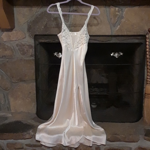 Victoria's Secret Other - Vintage Victoria's Secret nightgown